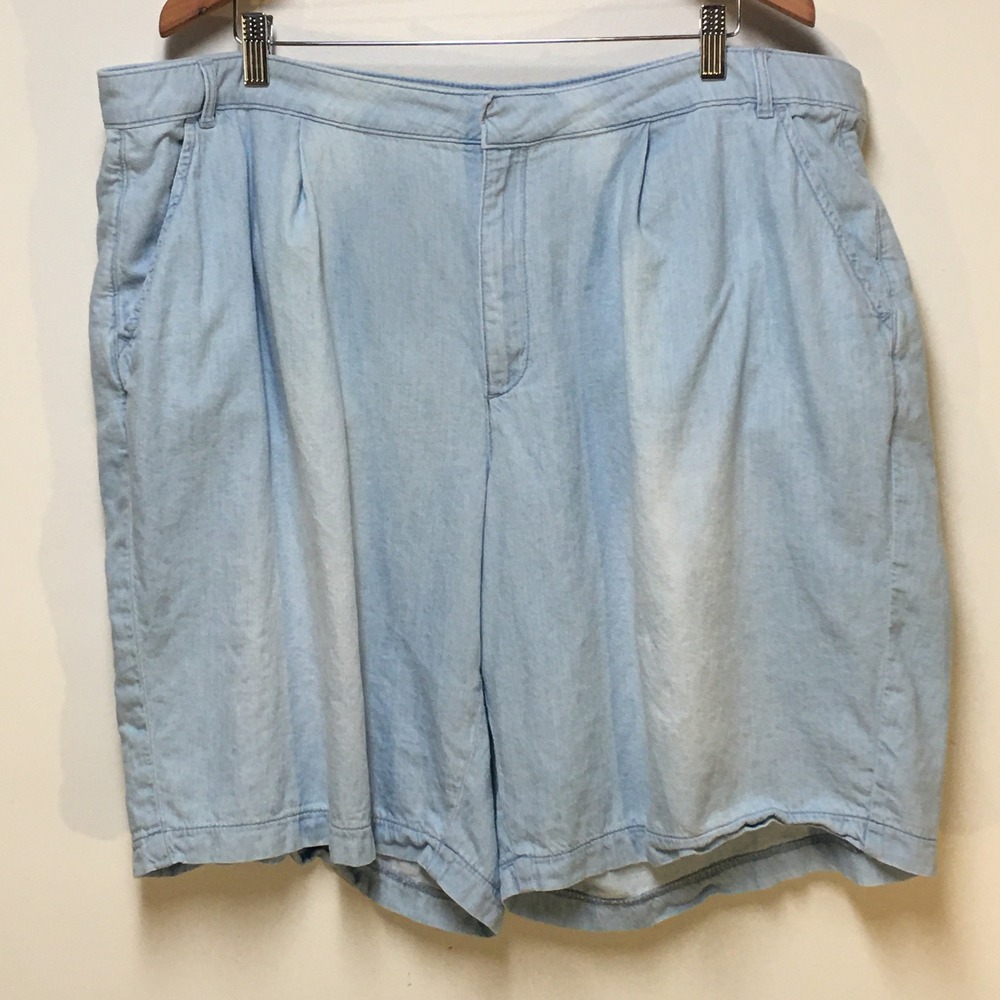 NYDJ‎ Relaxed Denim Shorts Women 18W Light Blue Pleated Cotton Summer Minimalist